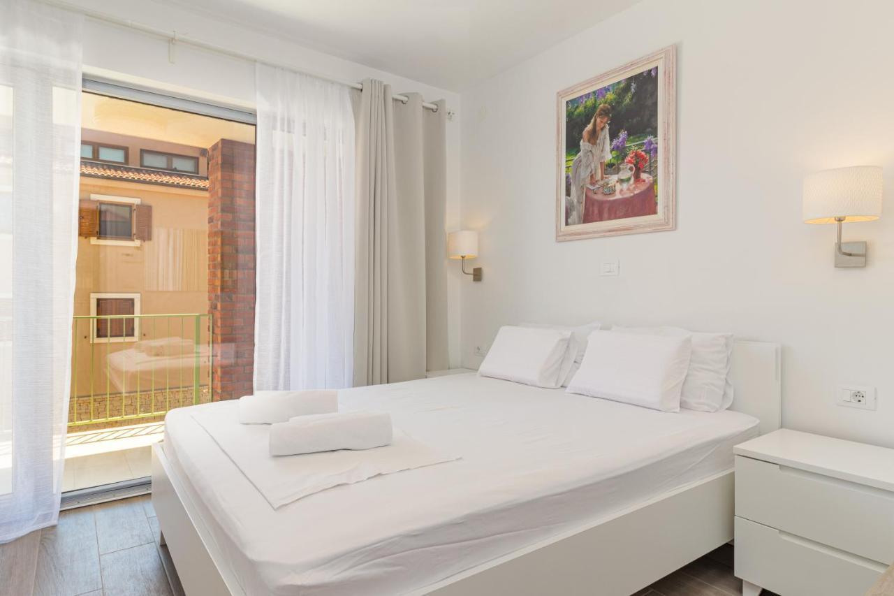 Apartments Anna Ližnjan Zewnętrze zdjęcie
