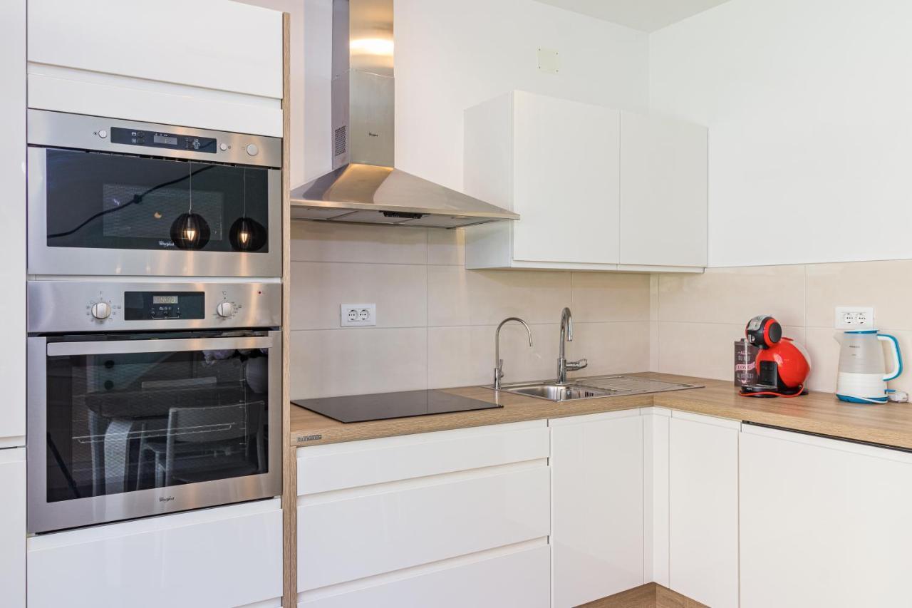 Apartments Anna Ližnjan Zewnętrze zdjęcie