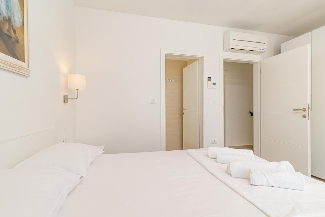 Apartments Anna Ližnjan Zewnętrze zdjęcie